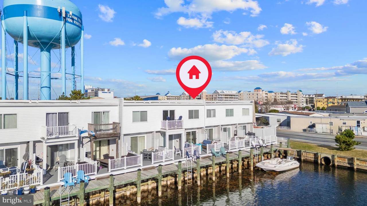 207 136TH Street - Photo 1