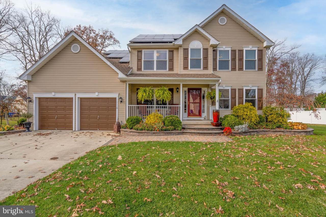 1118 Surrey Avenue - Photo 1