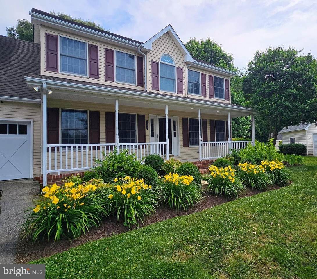 316 Spring Drive - Photo 1