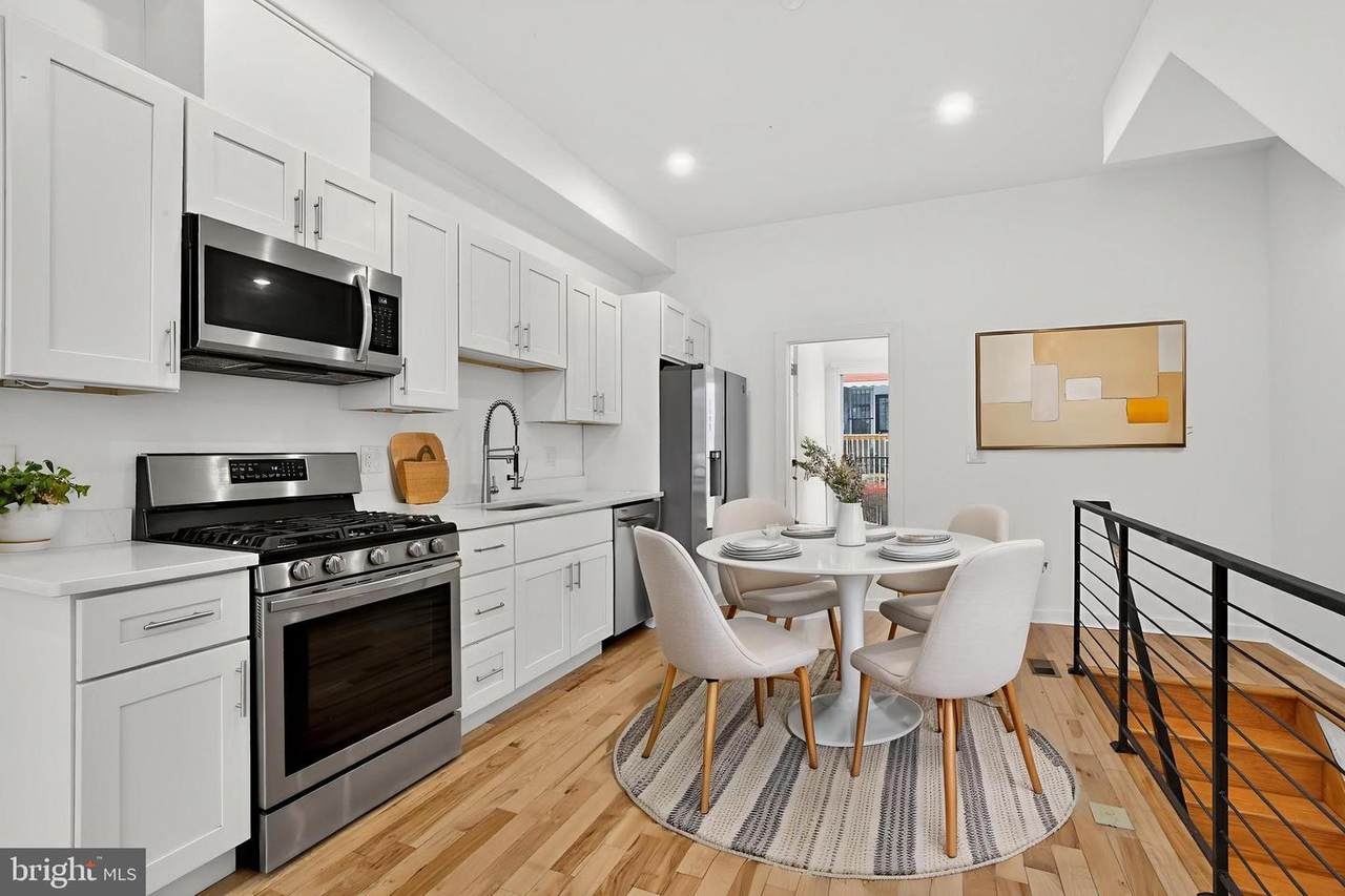 1445 32ND Street - Photo 1