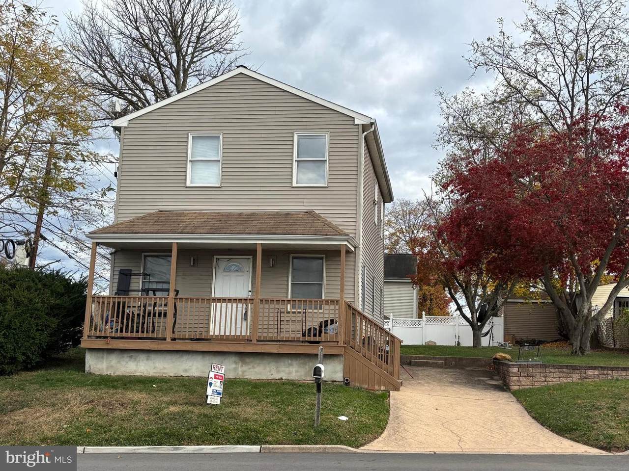 150 Hobson Avenue - Photo 1