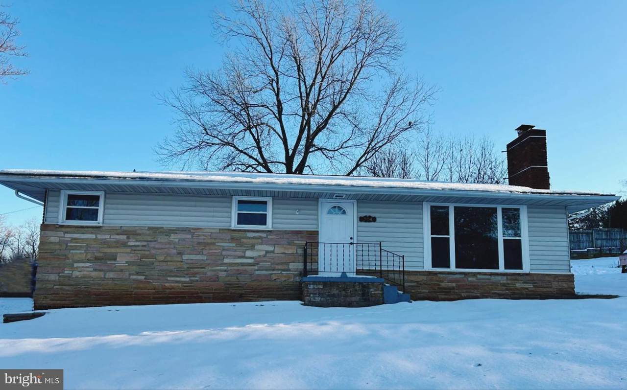 354 Berry Street - Photo 1