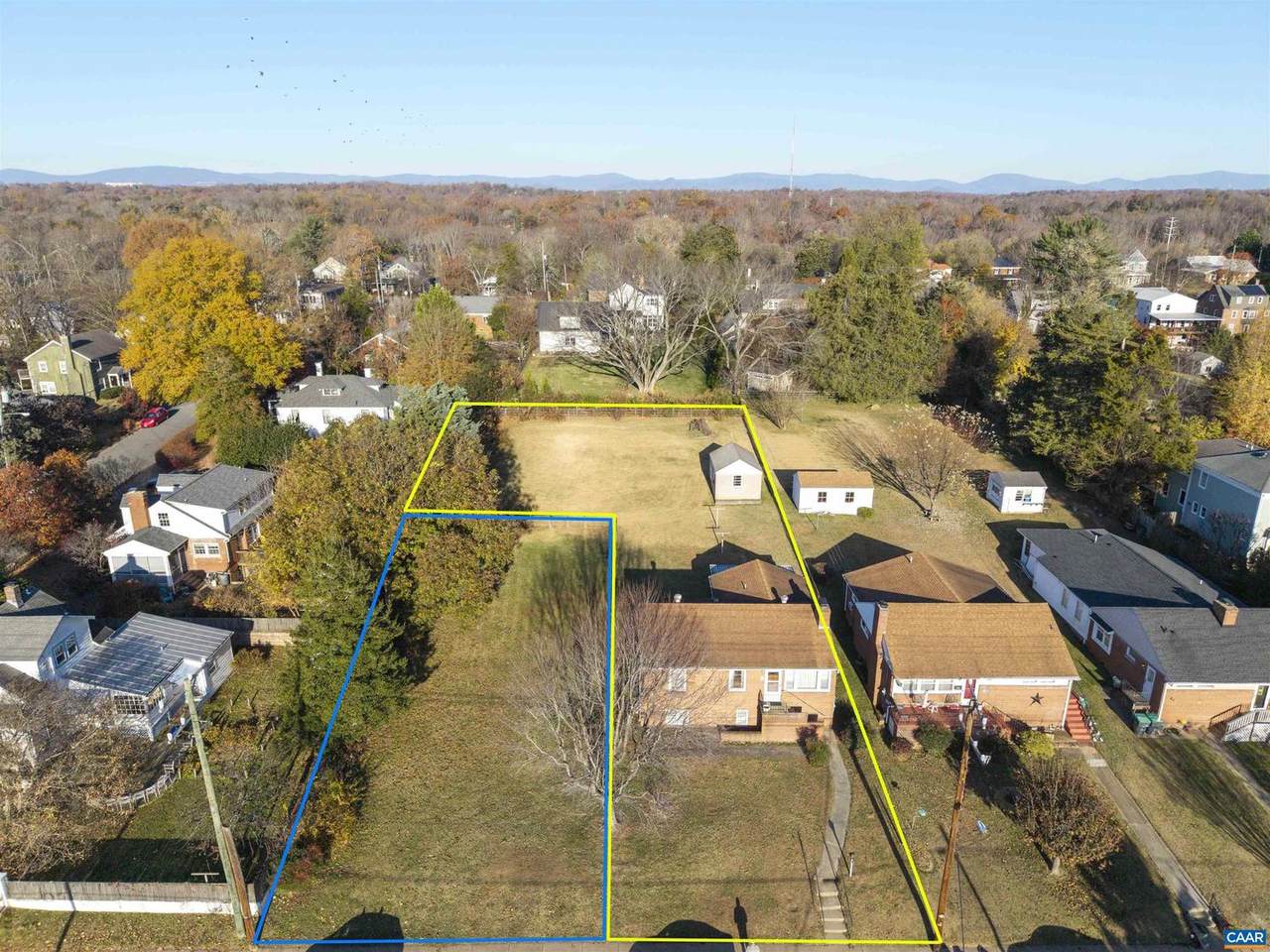 1007 Saint Clair Ave - Photo 1