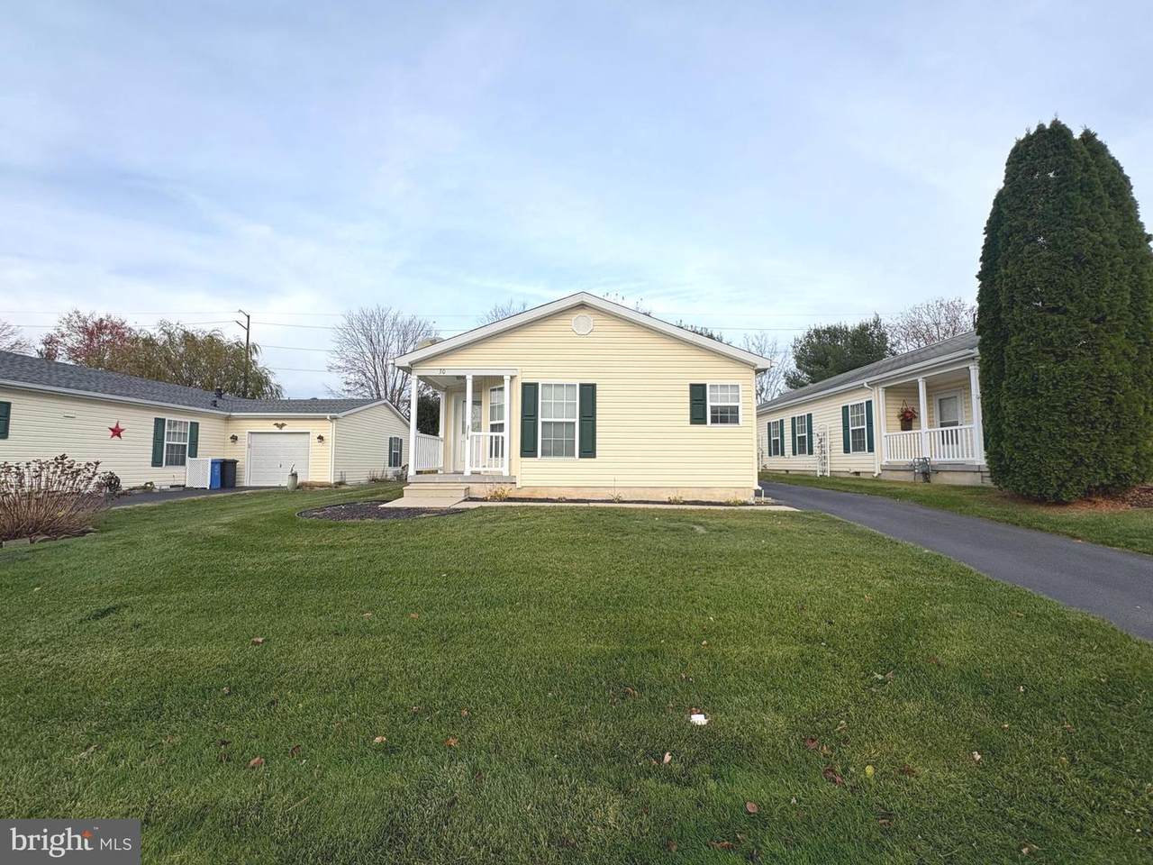30 Fort Lee Drive - Photo 1