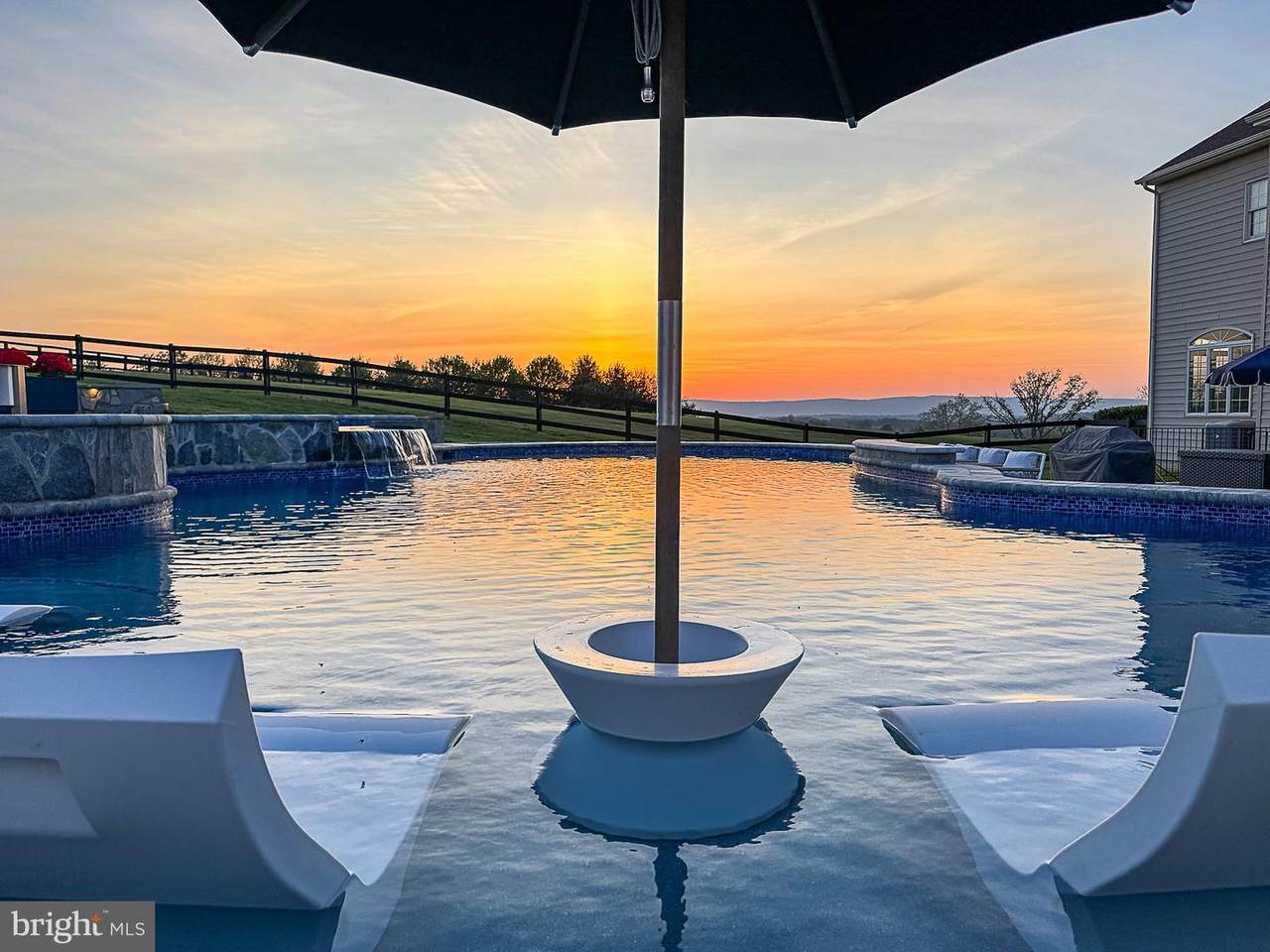 15097 Barlow Drive - Photo 1