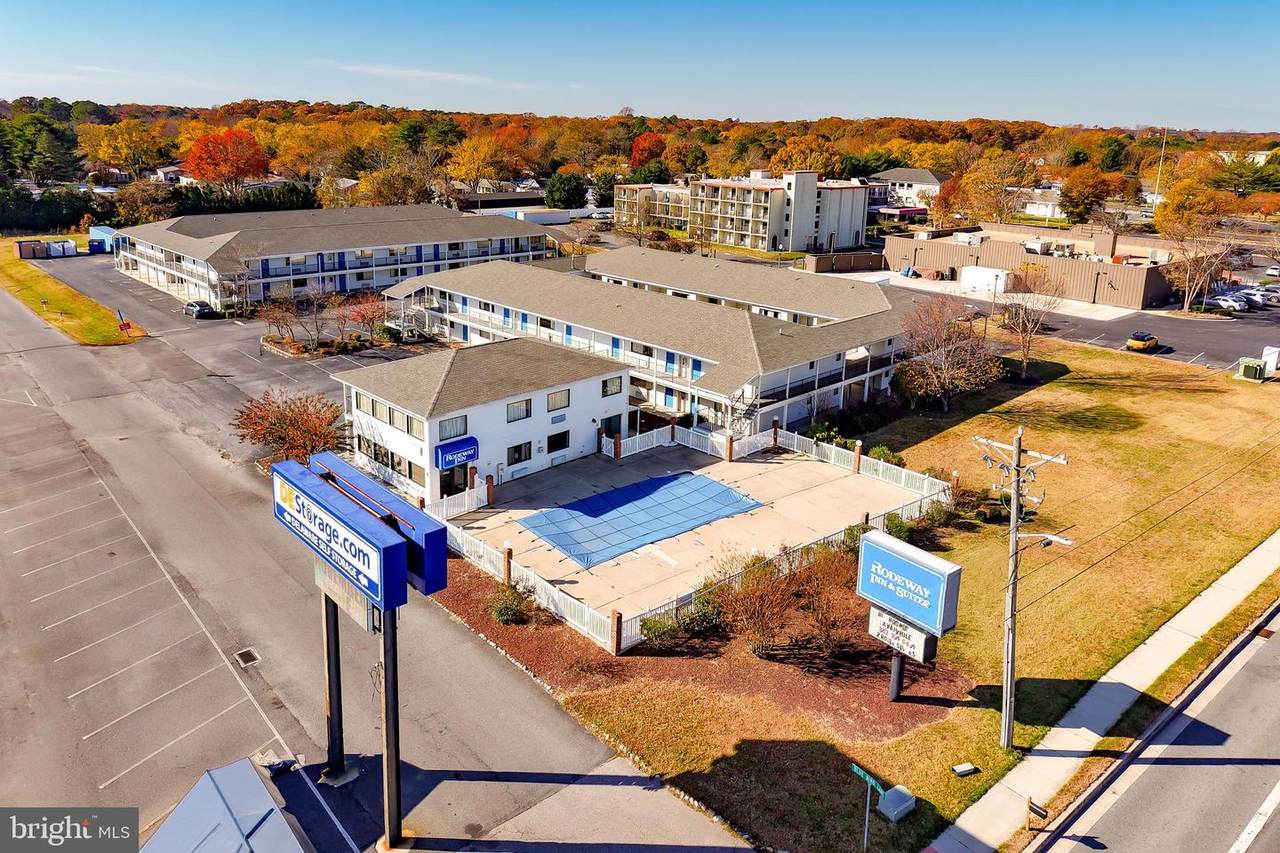 19604 Blue Bird Lane - Photo 1