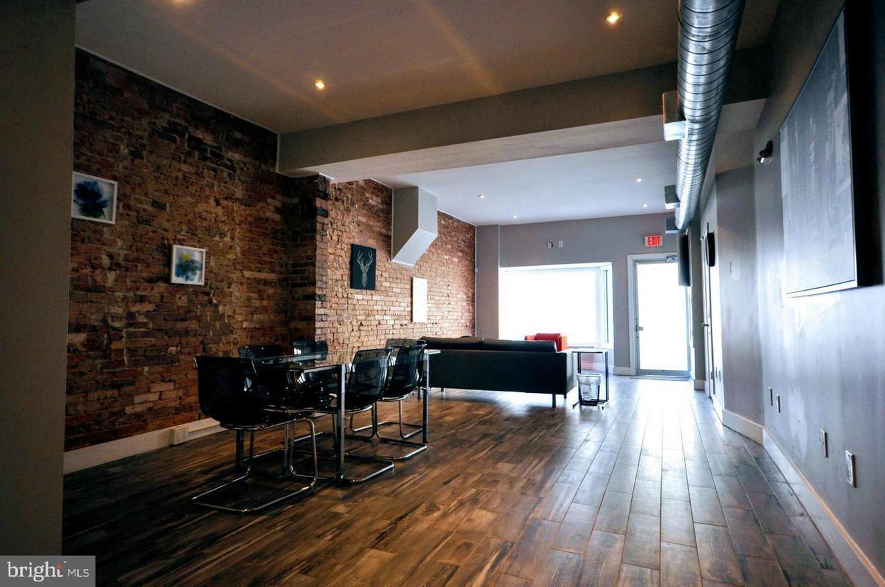 1425 H Street - Photo 1