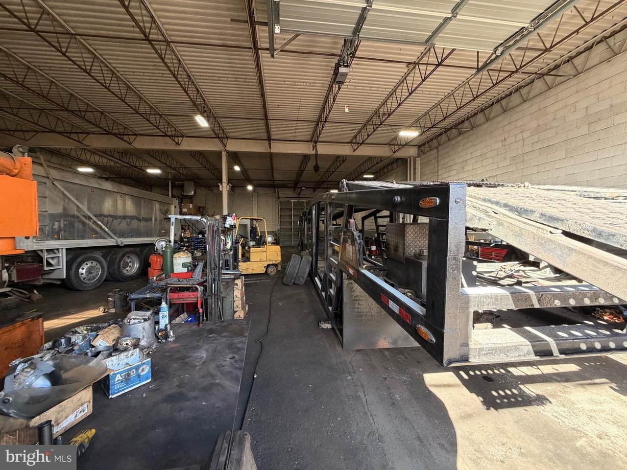 1606 Manning Boulevard - Photo 1