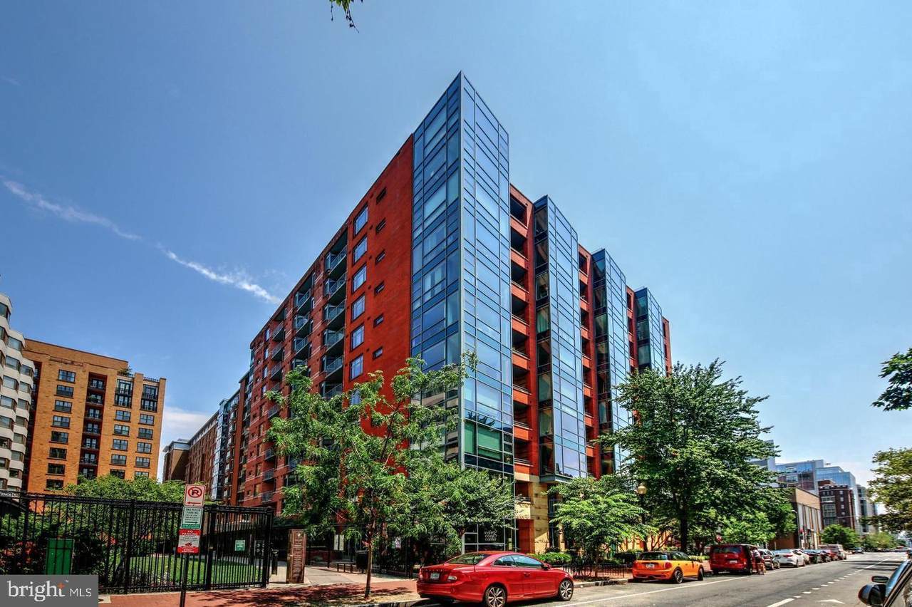 1117 10TH Street - Photo 1