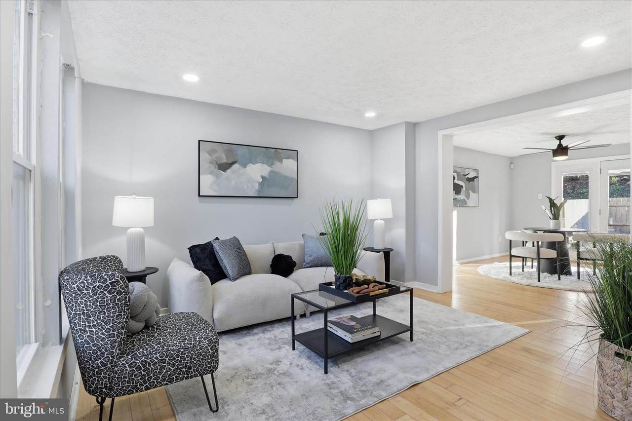 404 Shady Glen Drive - Photo 1