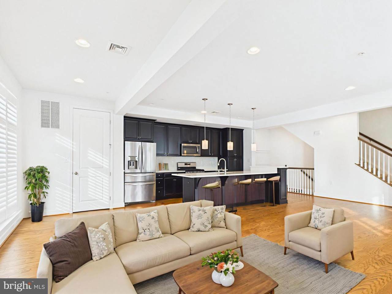 702 Mayer Place - Photo 1