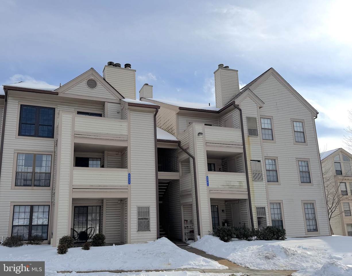 6939 Mary Caroline Circle - Photo 1