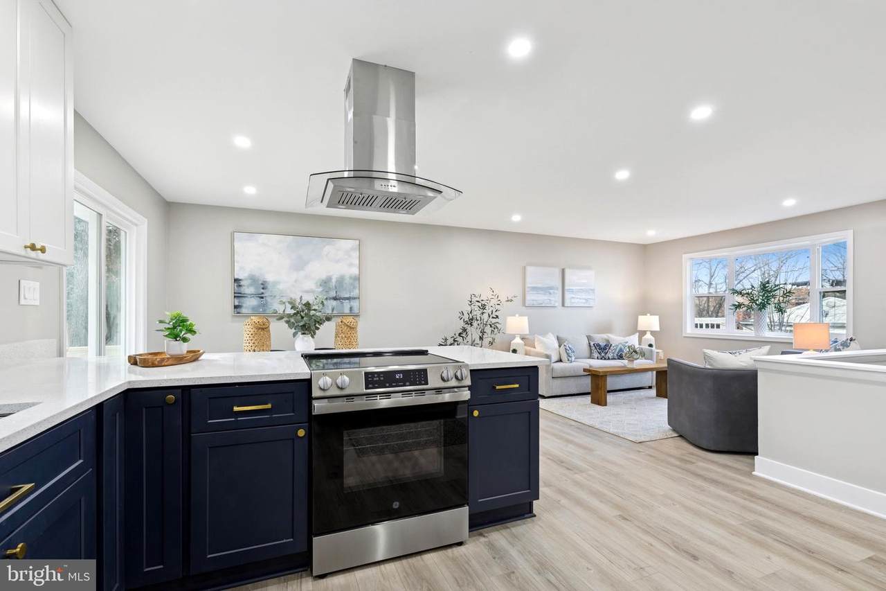 786 Rolling View Drive - Photo 1