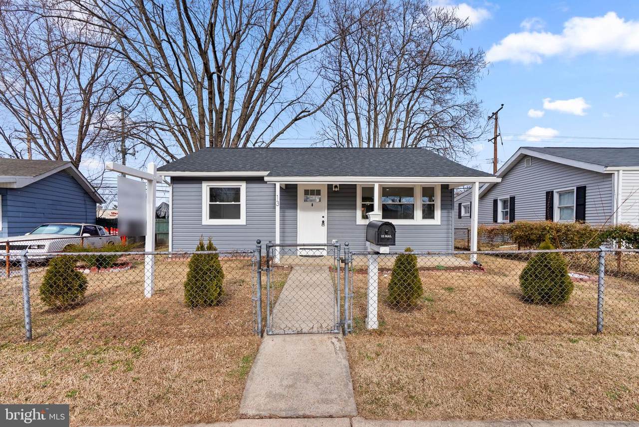 13 Longeron Drive - Photo 1