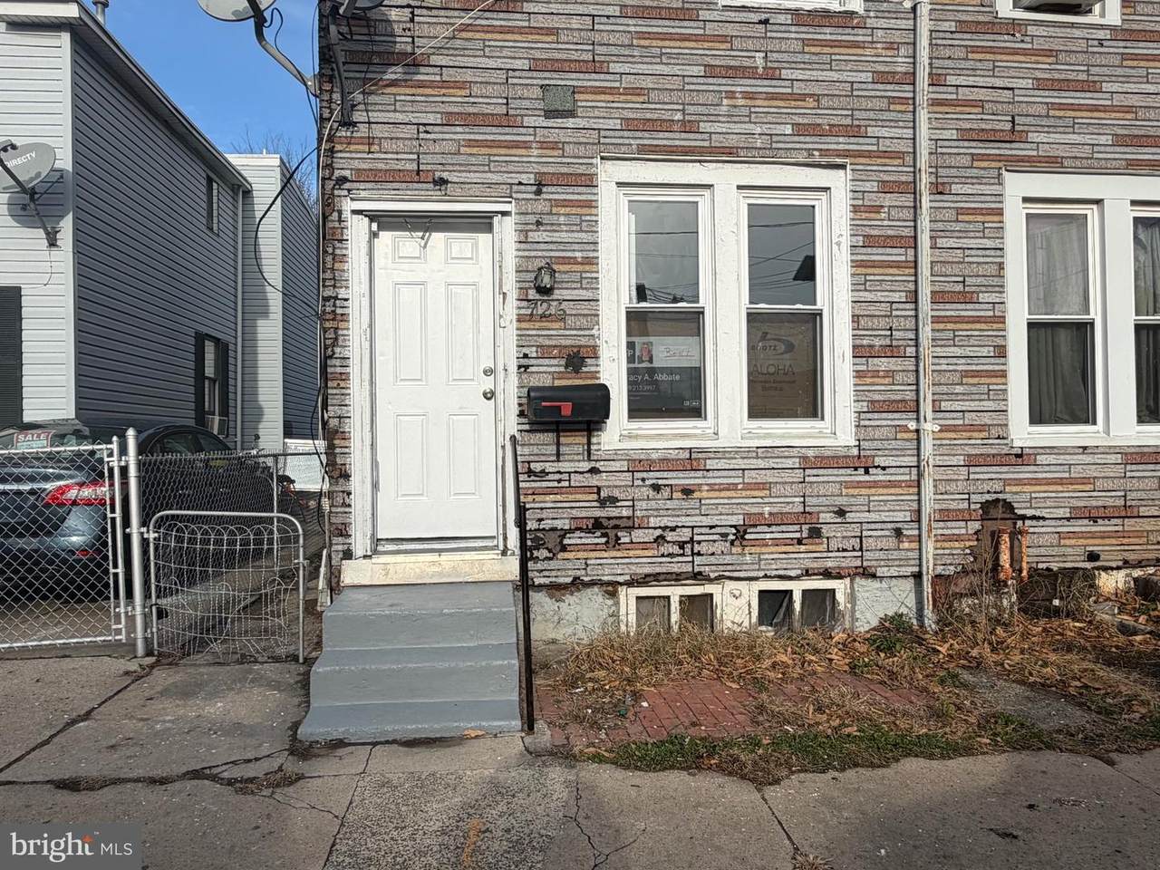 726 Genesee Street - Photo 1