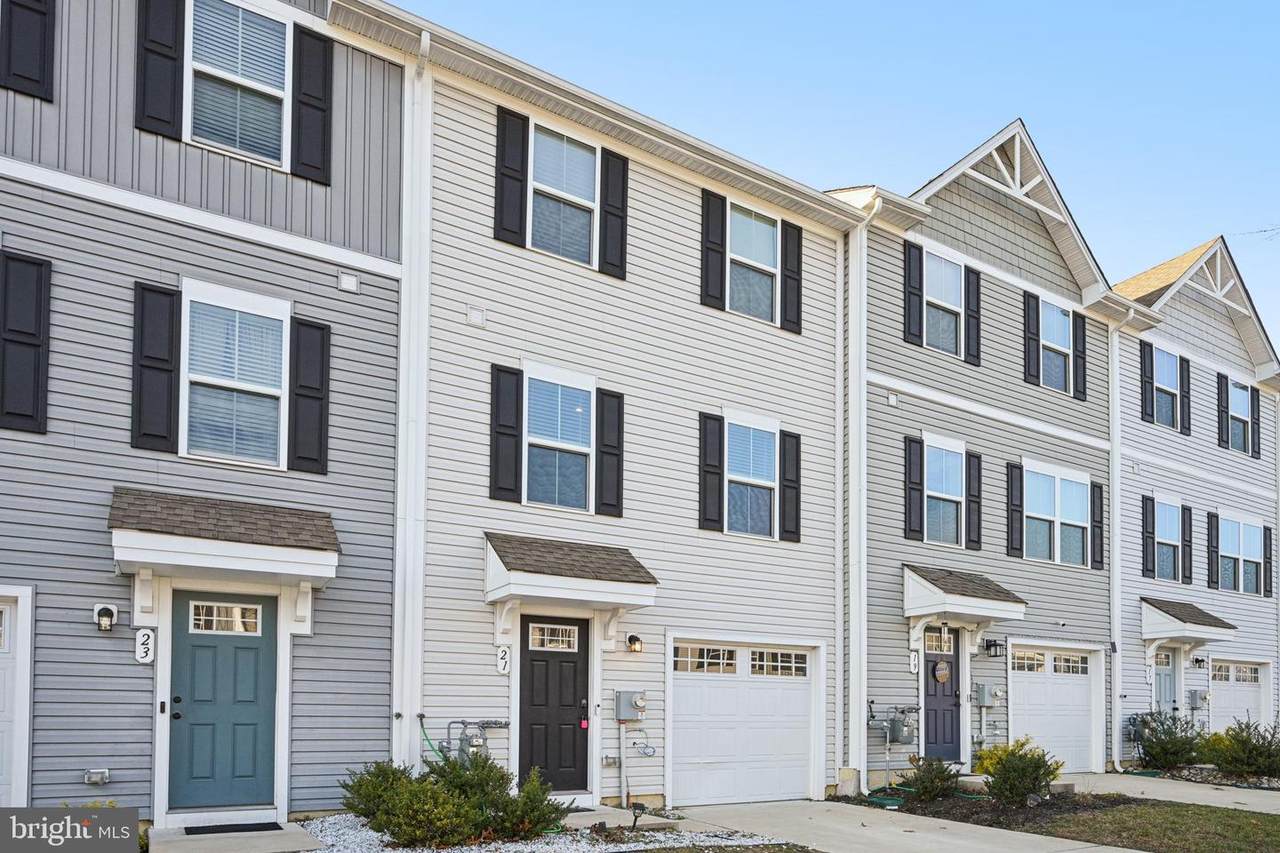 21 Mulberry Lane - Photo 1