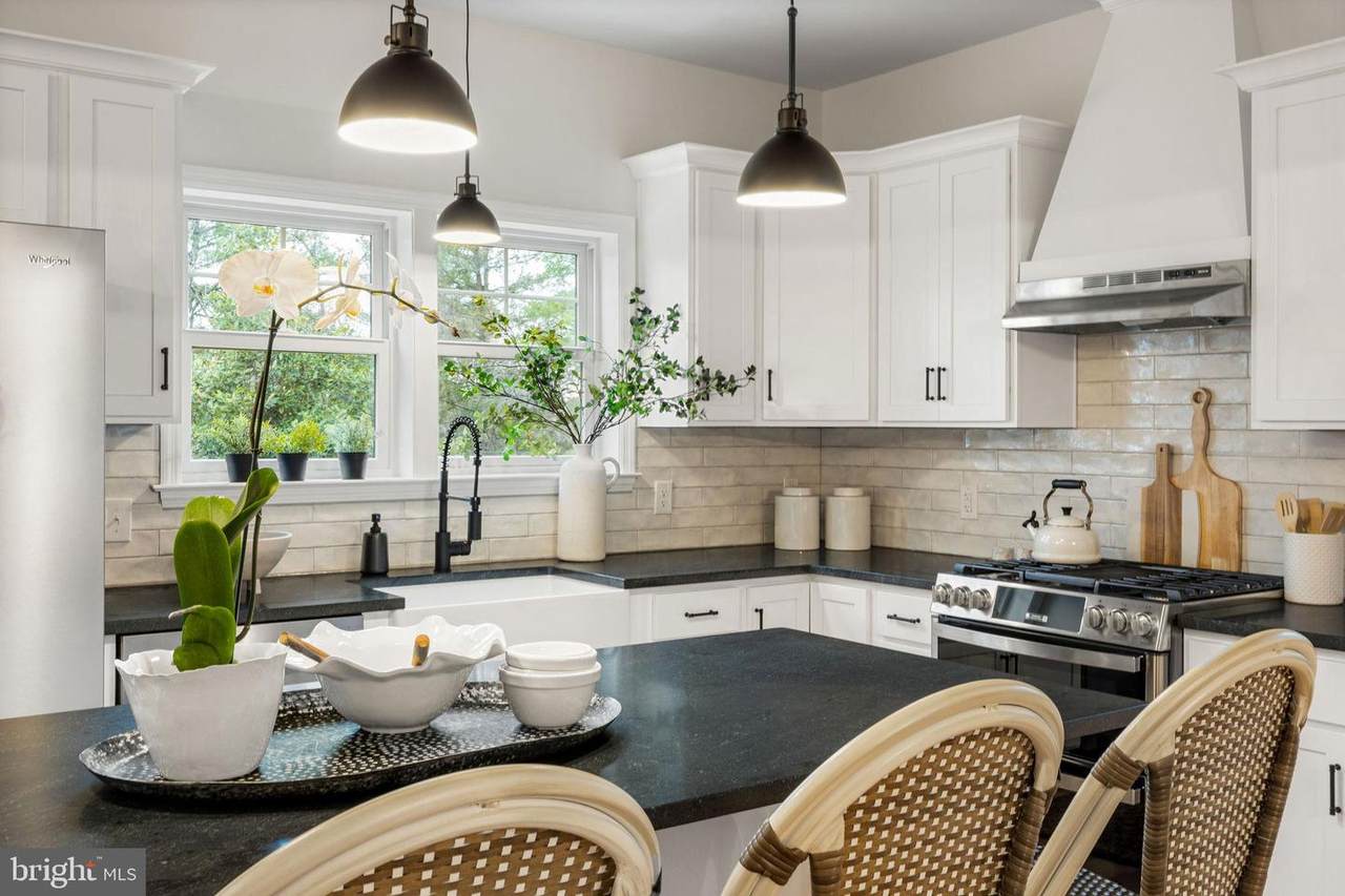 104 Haven Court - Photo 1