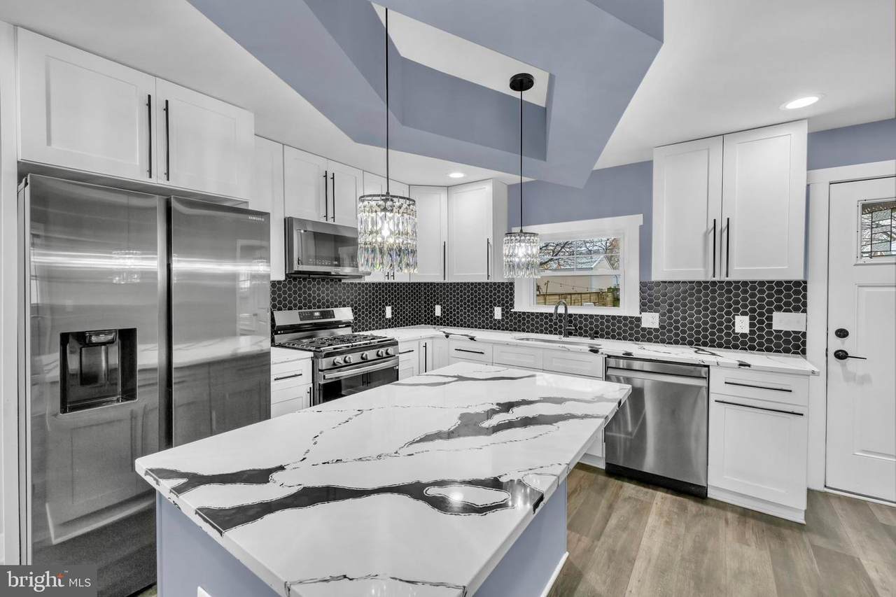 2801 Mccomas Avenue - Photo 1