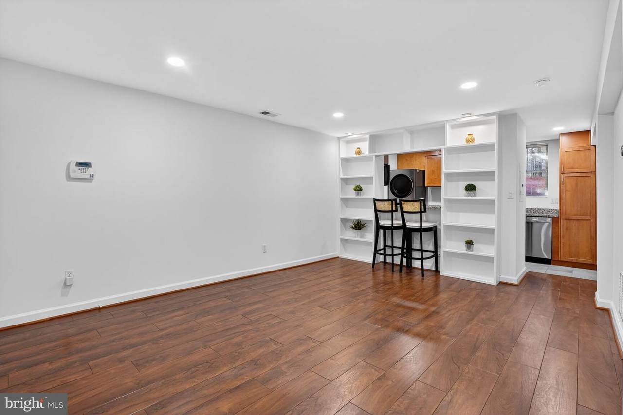 422 Butternut Street - Photo 1