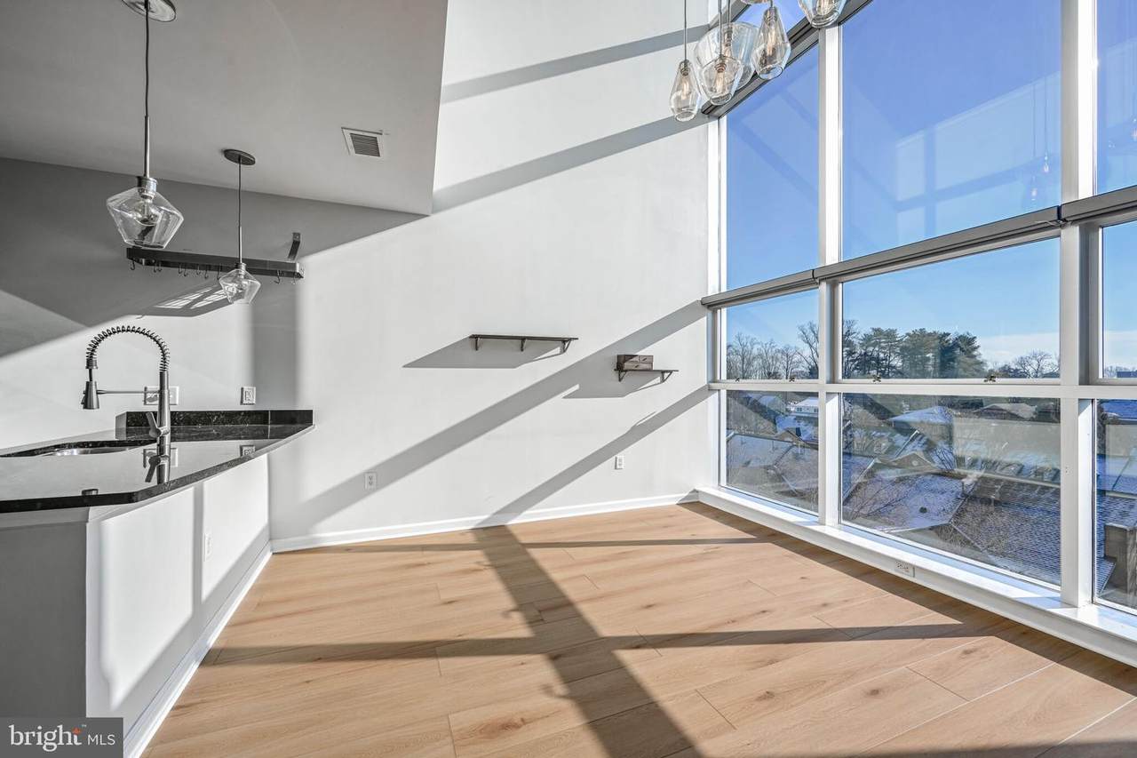 444 Broad Street - Photo 1