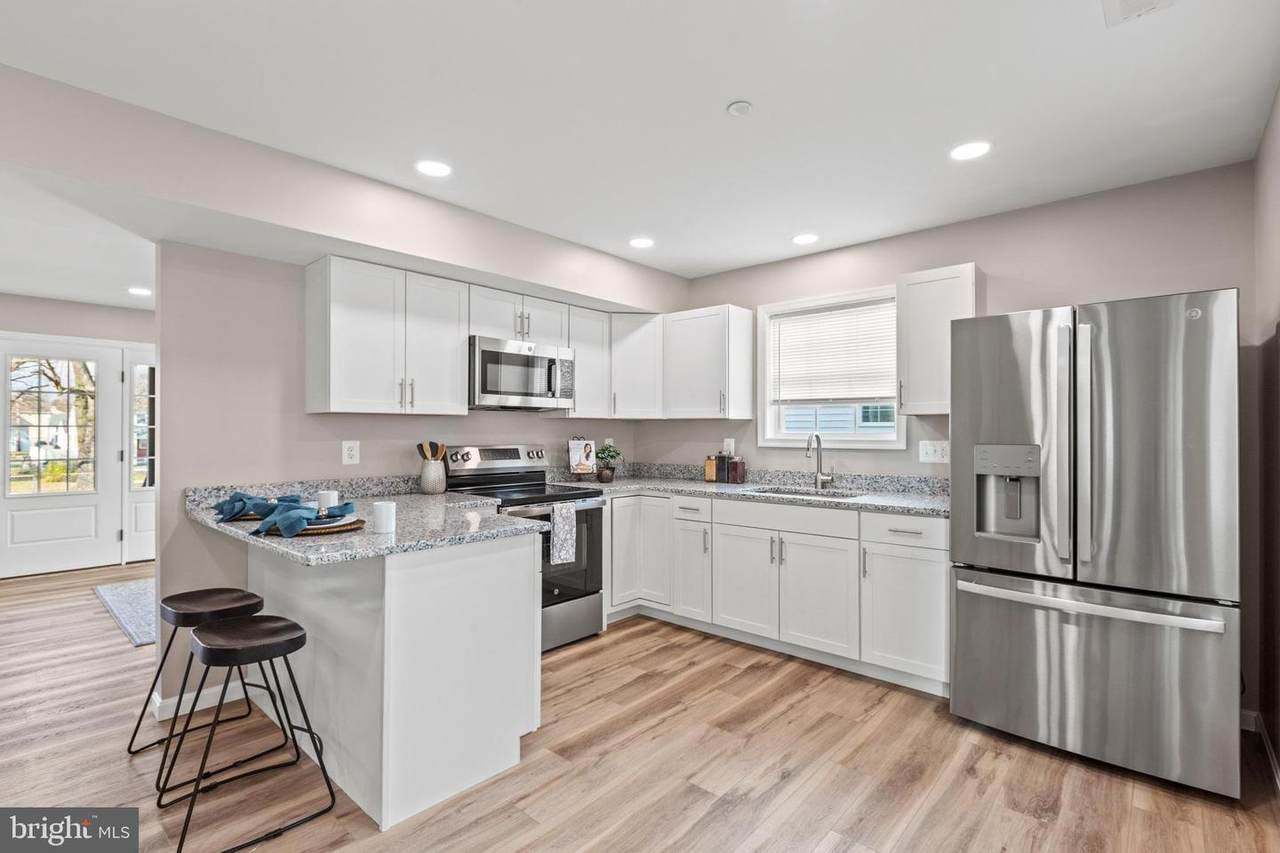 22802 Lawrence Ave - Photo 1