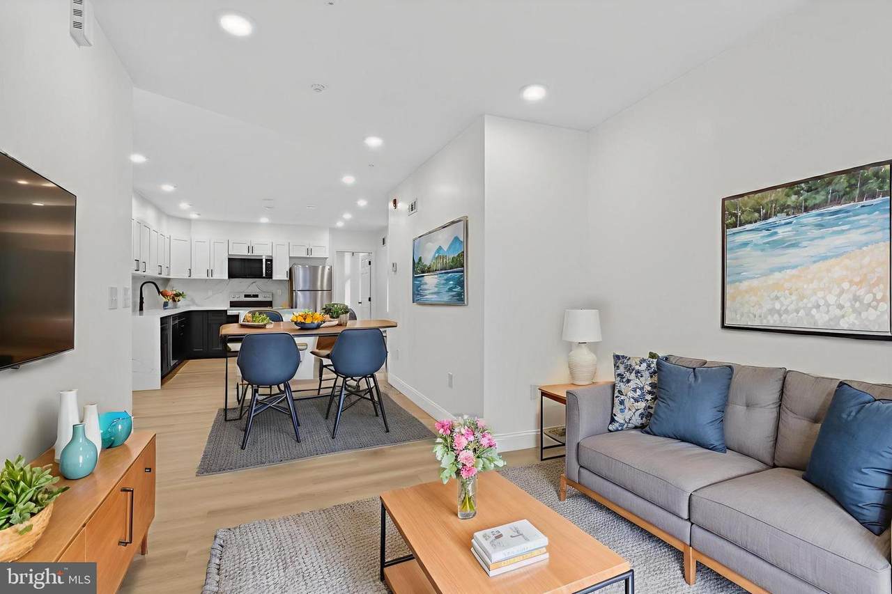 712 American Street - Photo 1