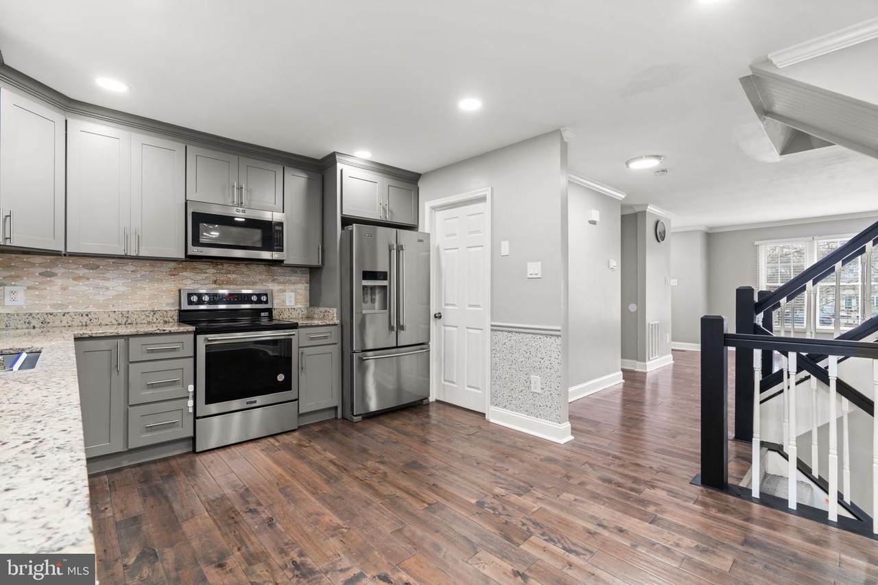 9339 Kendal Circle - Photo 1