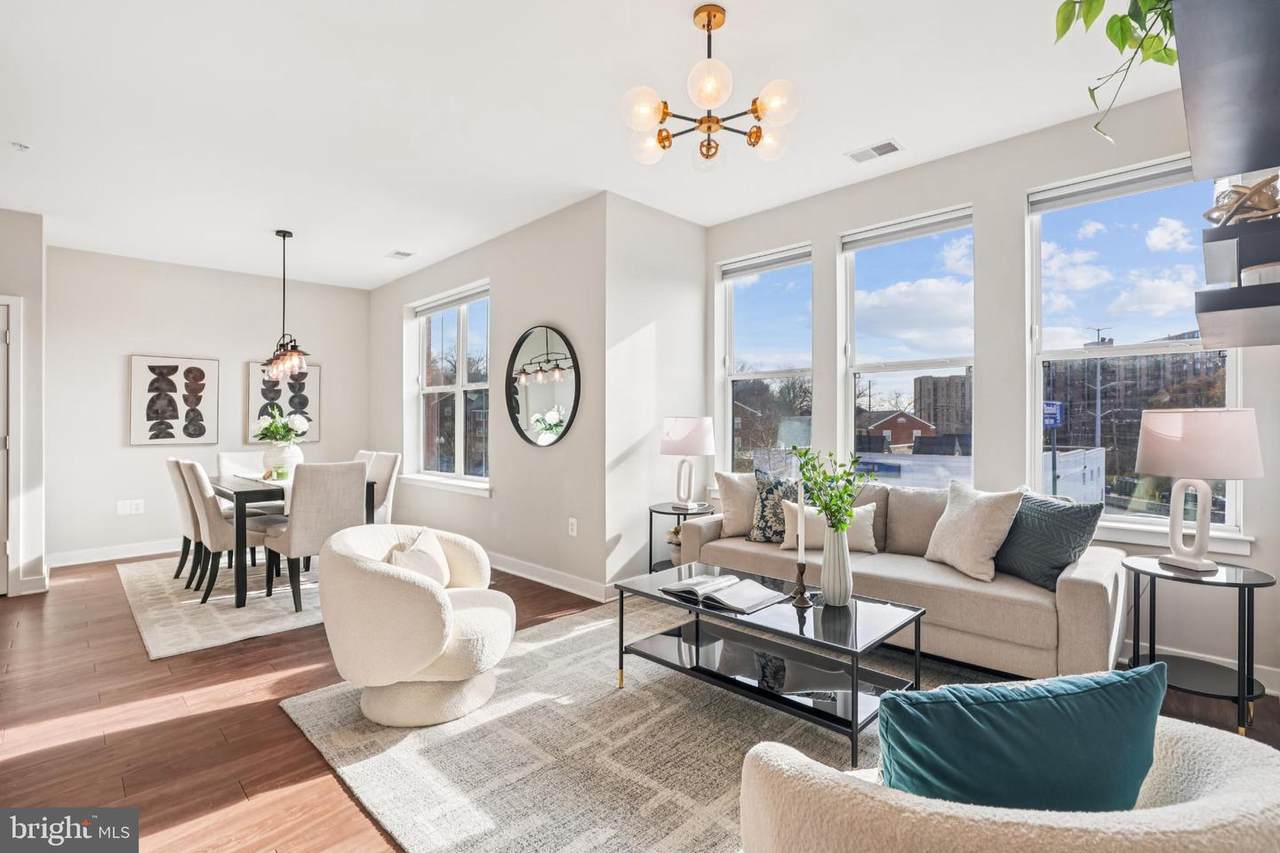 989 Buchanan Street - Photo 1