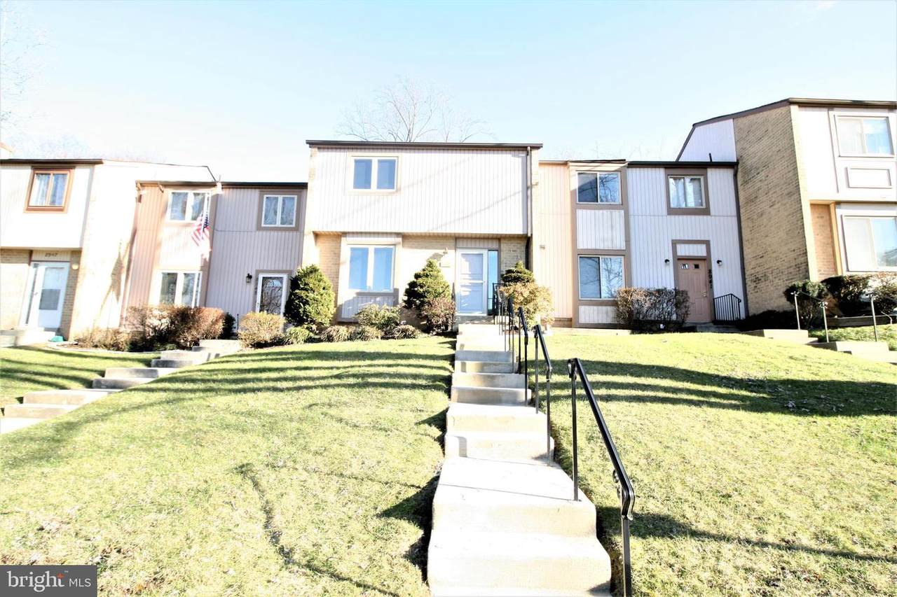 8943 Centerway Rd - Photo 1