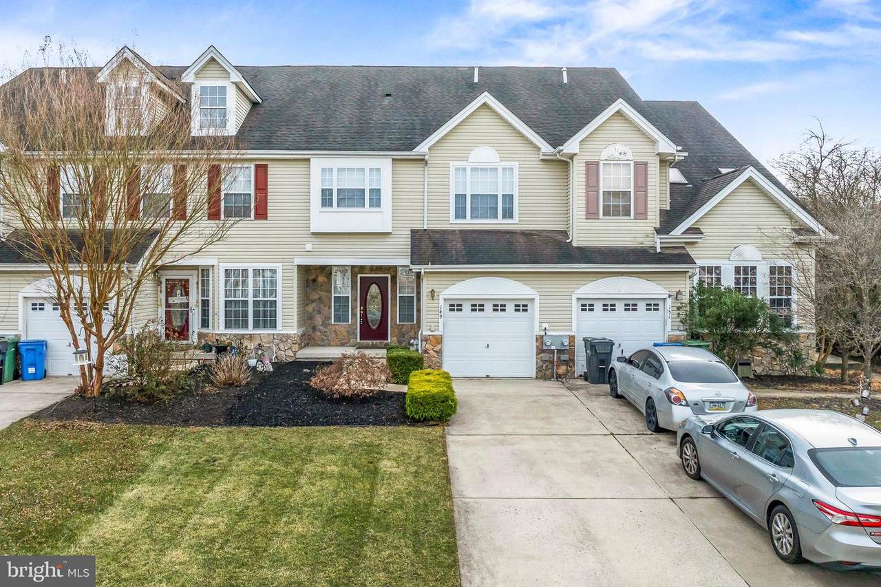 149 Westbrook - Photo 1