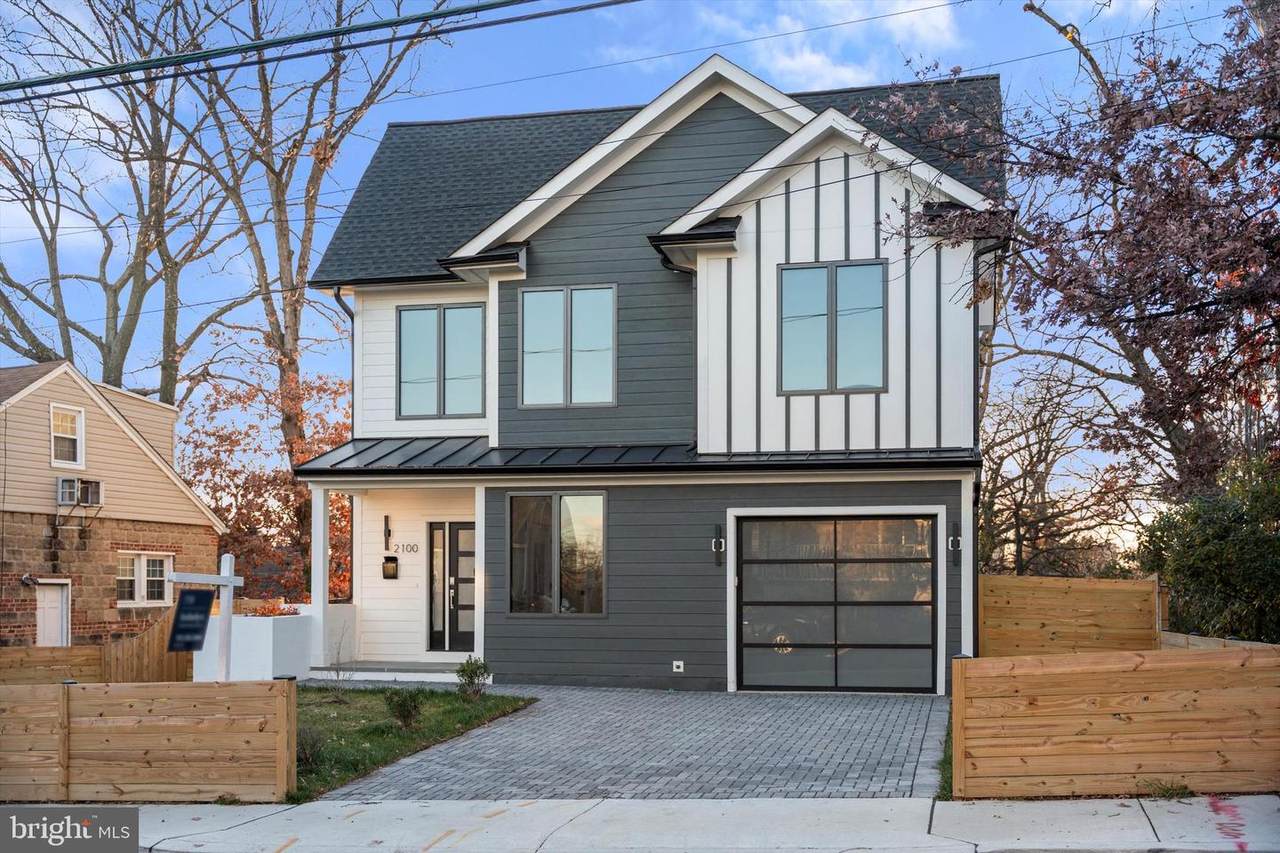 2100 Nelson Street - Photo 1