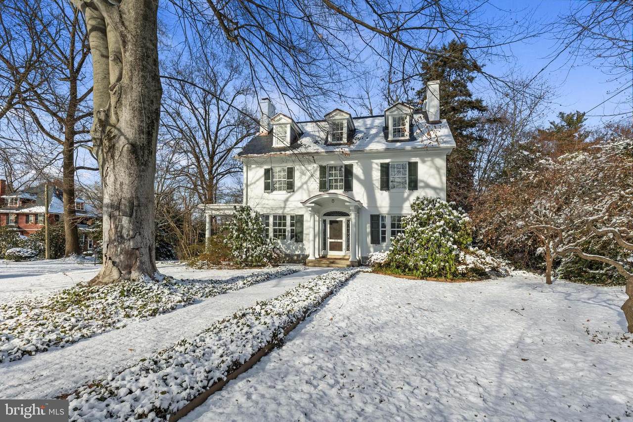 318 President Avenue - Photo 1