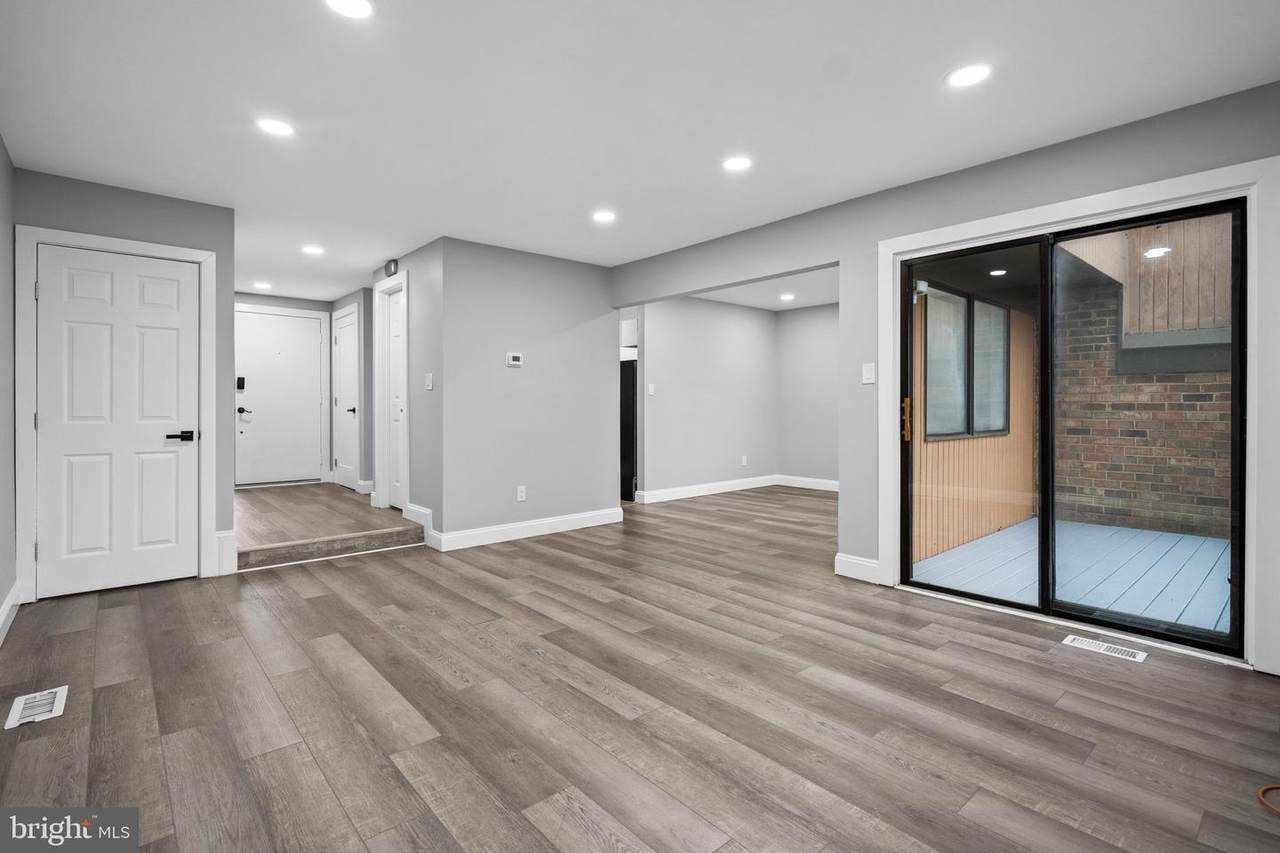 9445 Hickory View Place - Photo 1