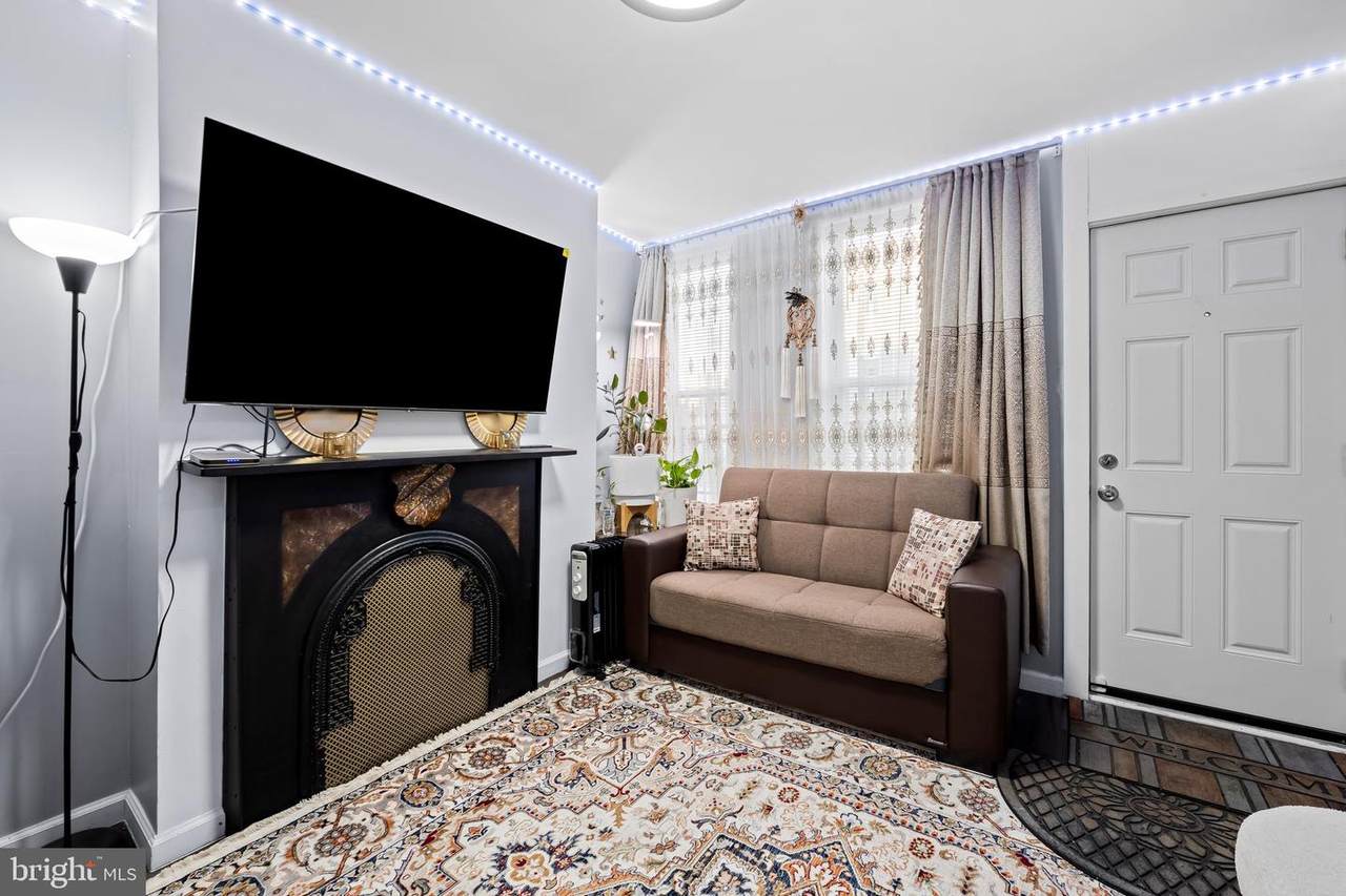 236 Gilmor Street - Photo 1