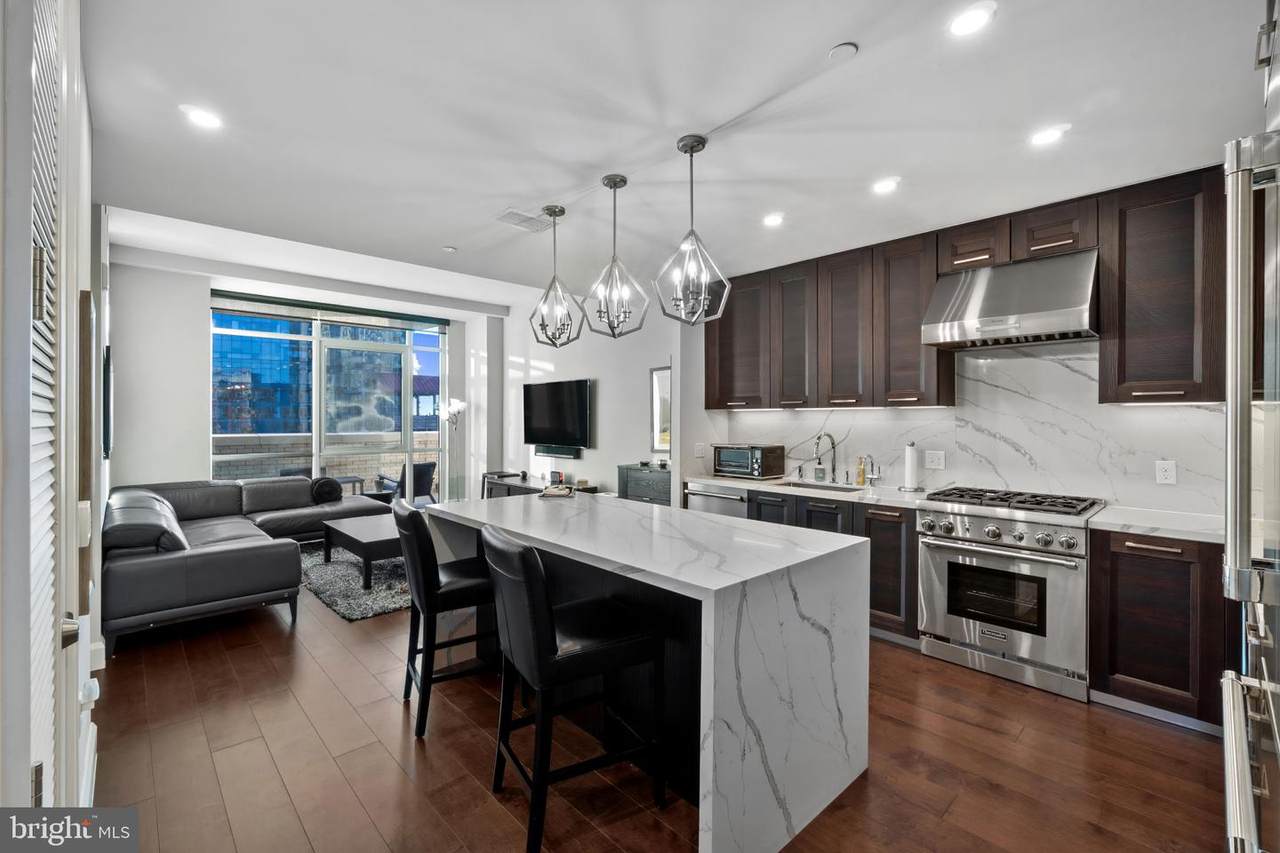 1330 Lancaster Street - Photo 1