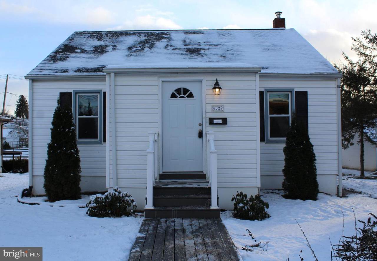 4529 Devonshire Road - Photo 1