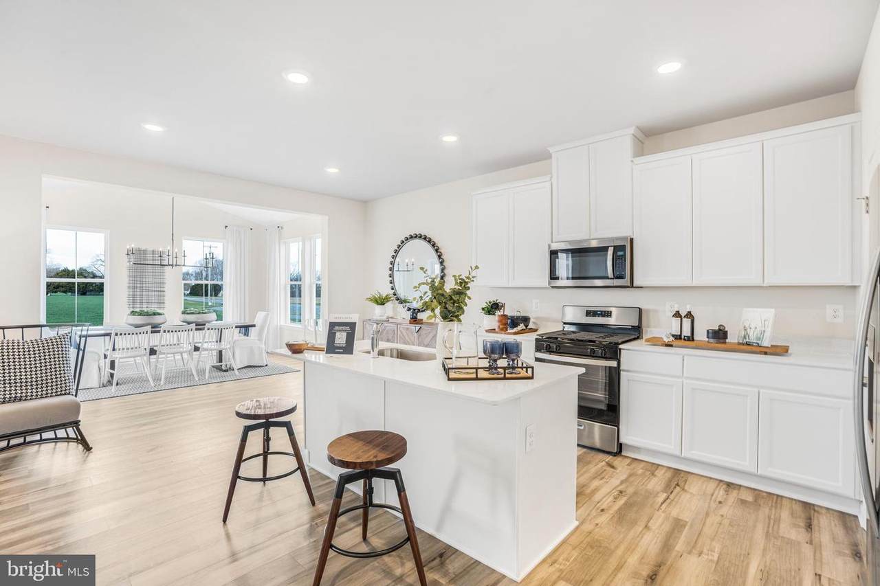 51 Dunmore Drive - Photo 1