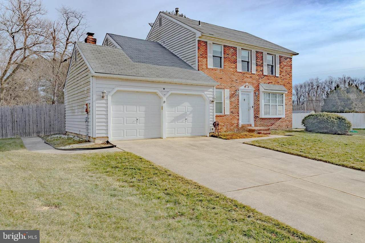 19 Devonshire Court - Photo 1