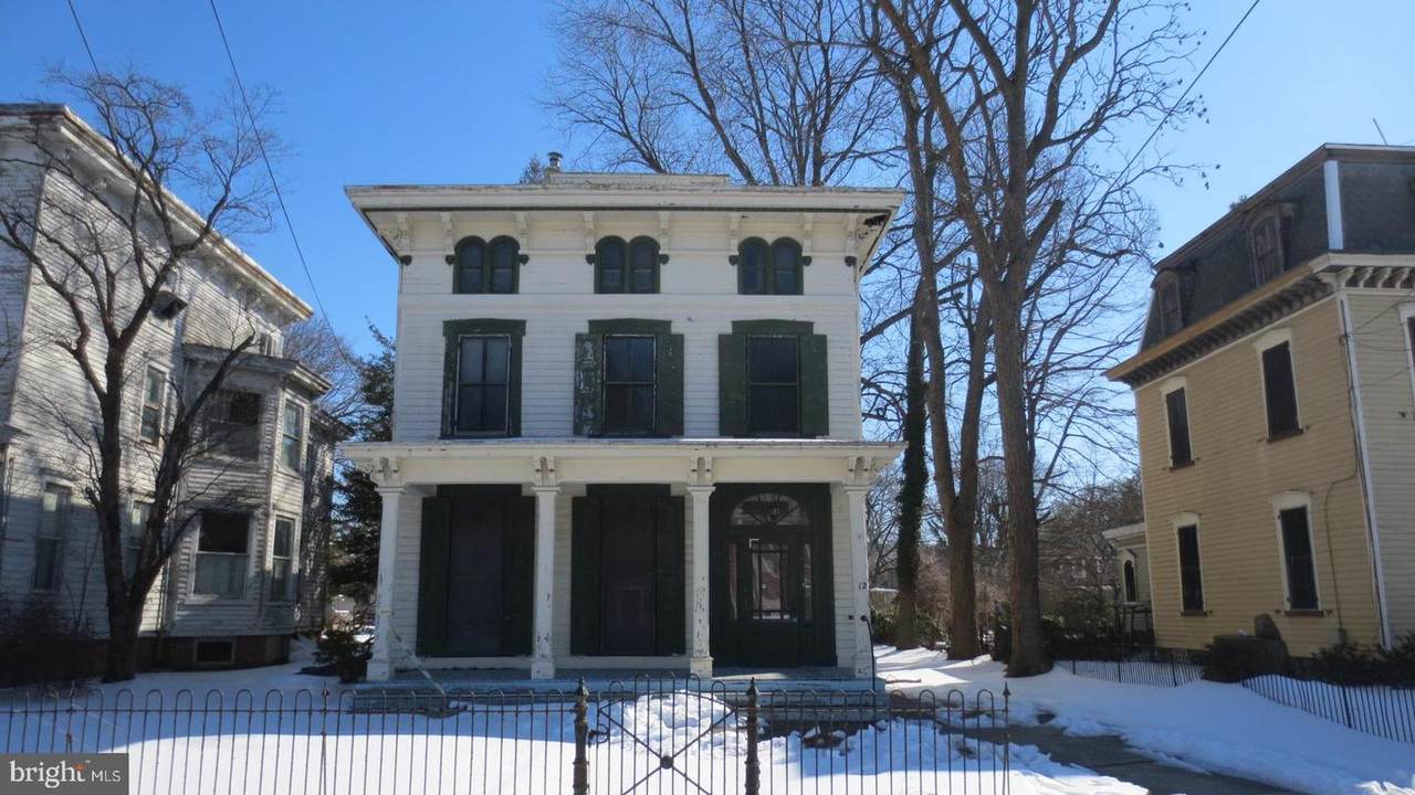 12 Oak Street - Photo 1