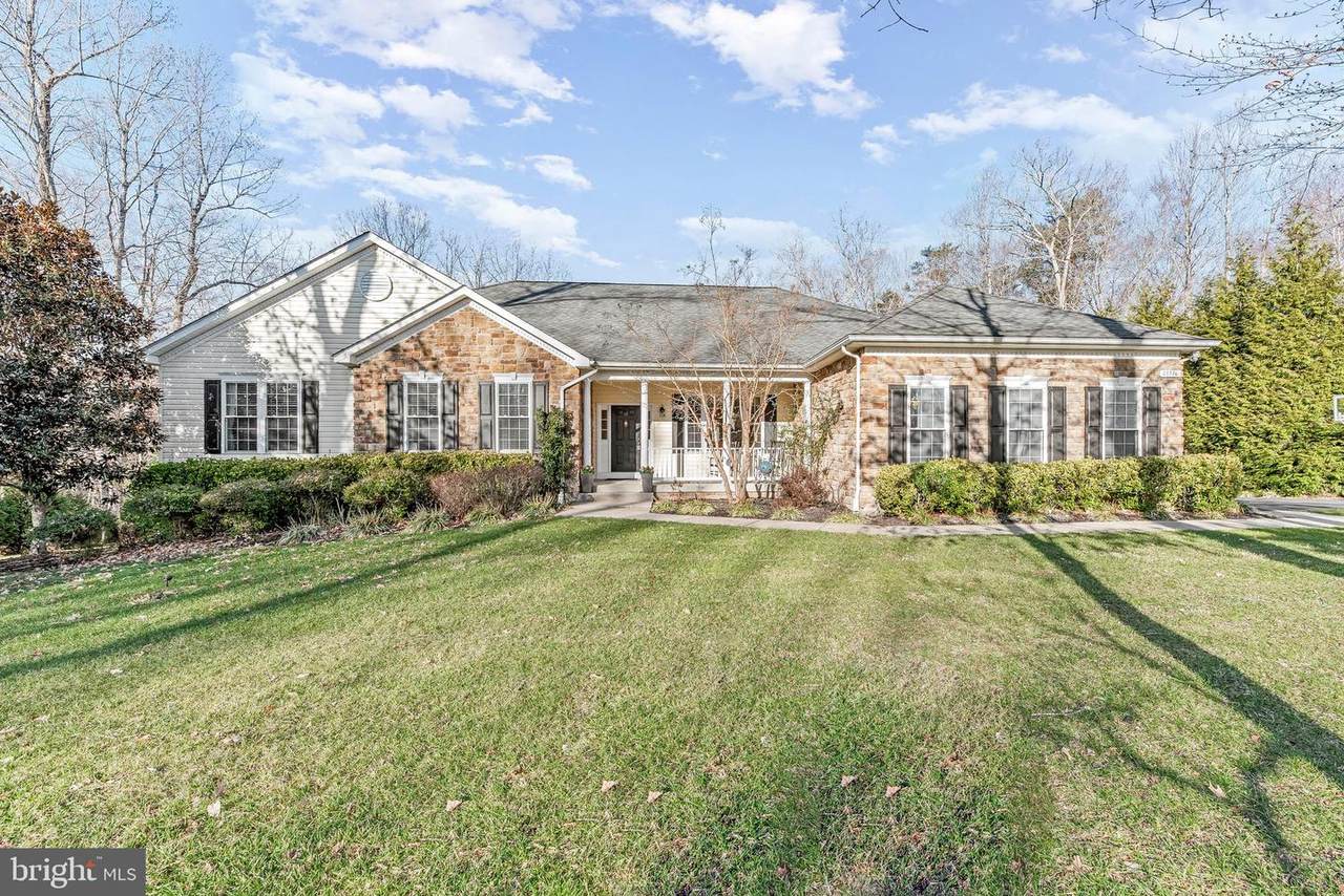 43336 Lillian Way - Photo 1