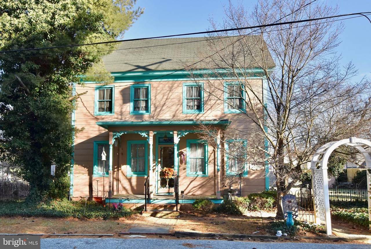 1208 Second Street - Photo 1