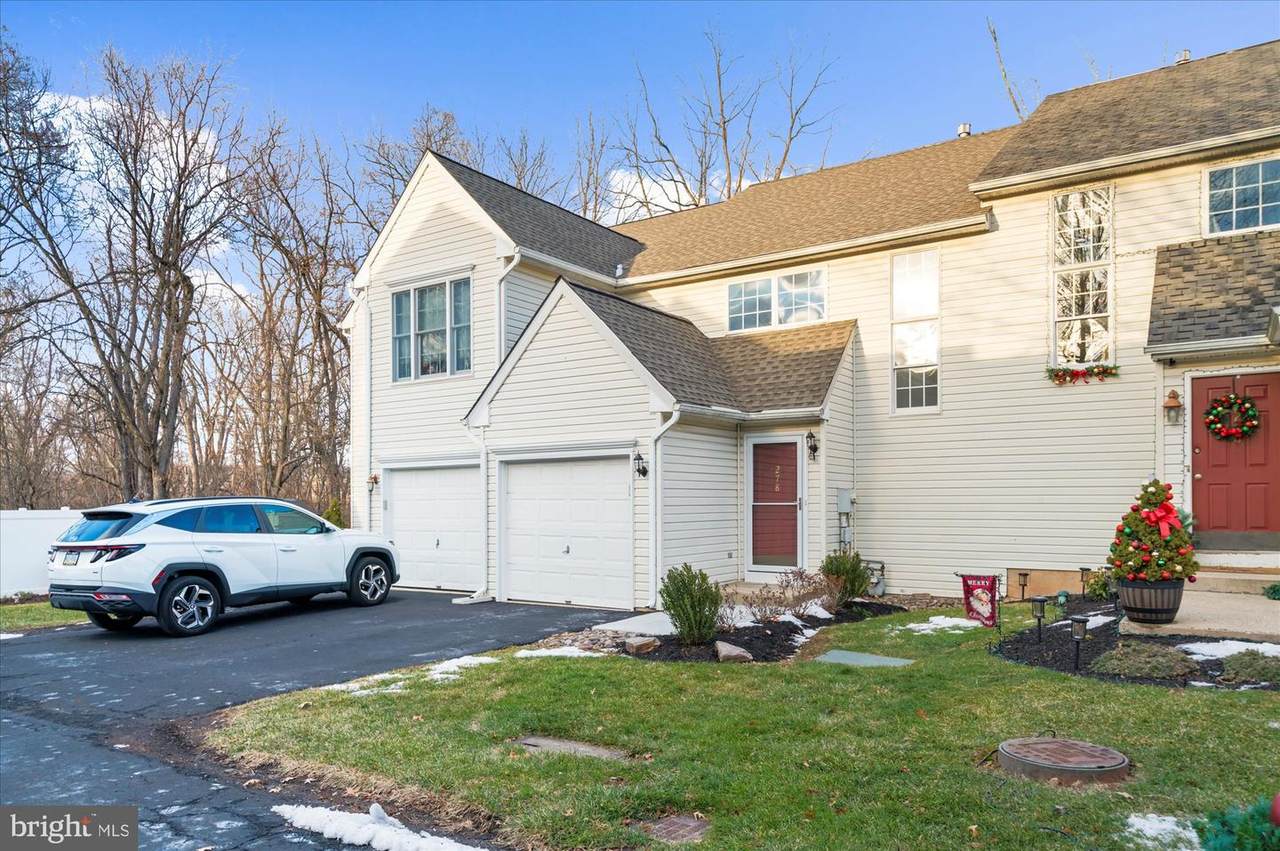 278 Elm Court - Photo 1