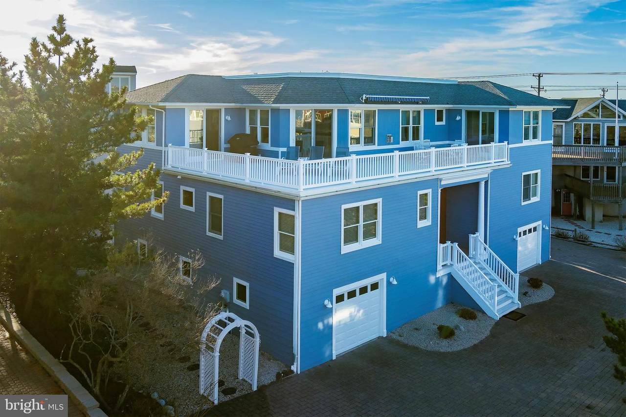 1049-B Long Beach Boulevard - Photo 1