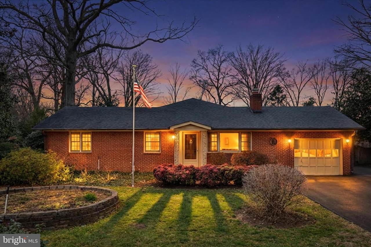 8712 Lea Lane - Photo 1