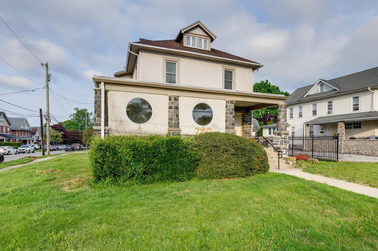 700 Darby Road - Photo 1