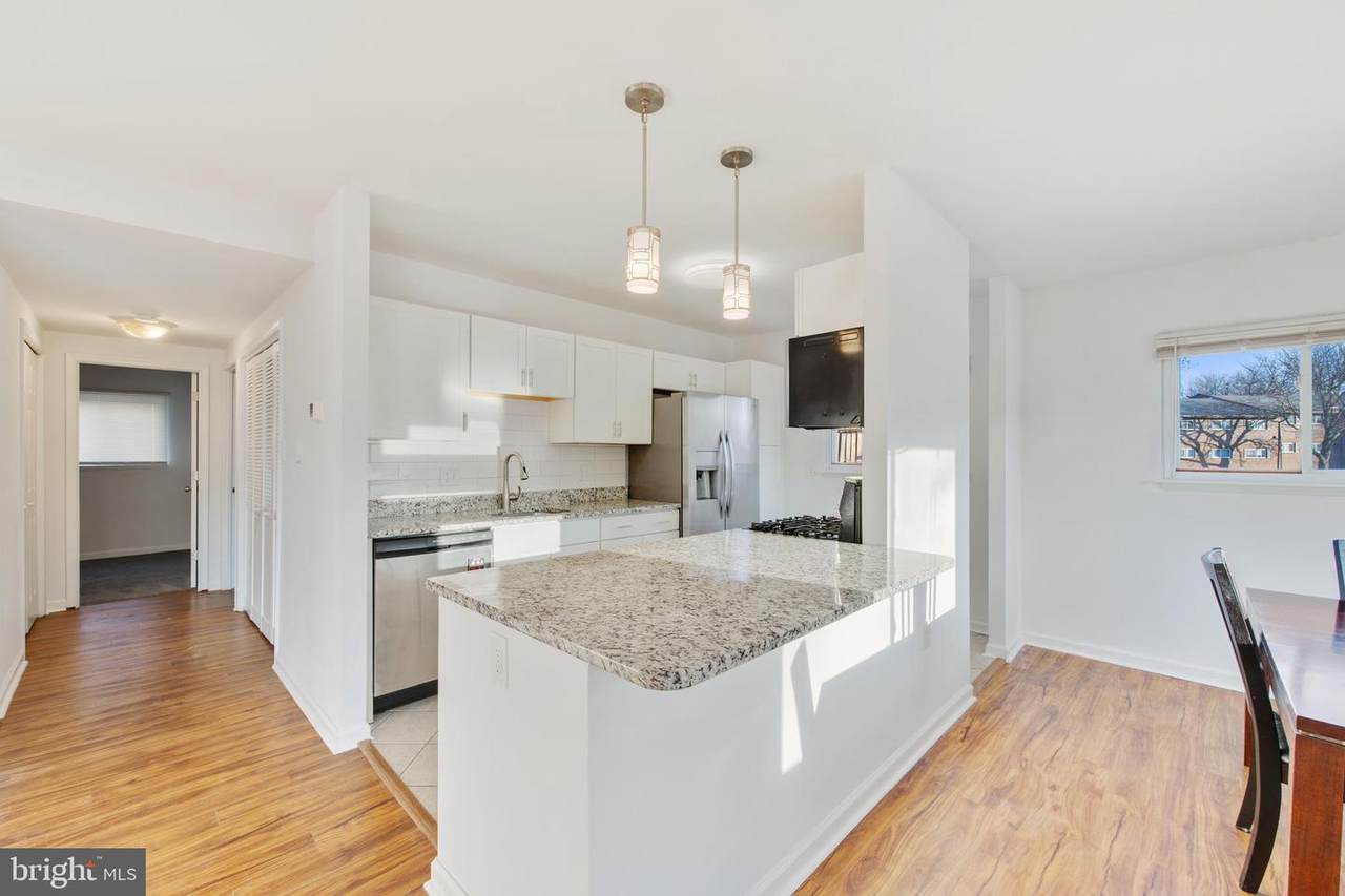 350 Gatewater Court - Photo 1