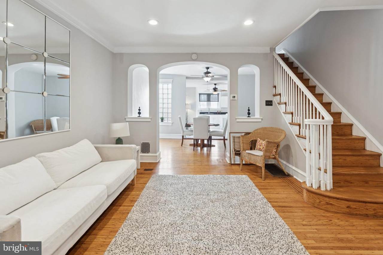 2222 Mifflin Street - Photo 1