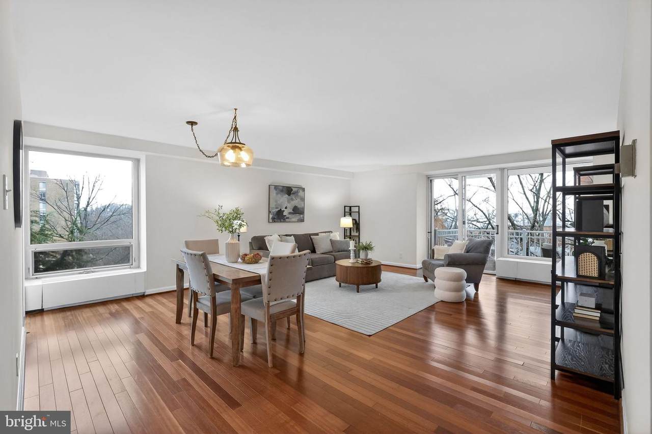 1435 4TH Street - Photo 1