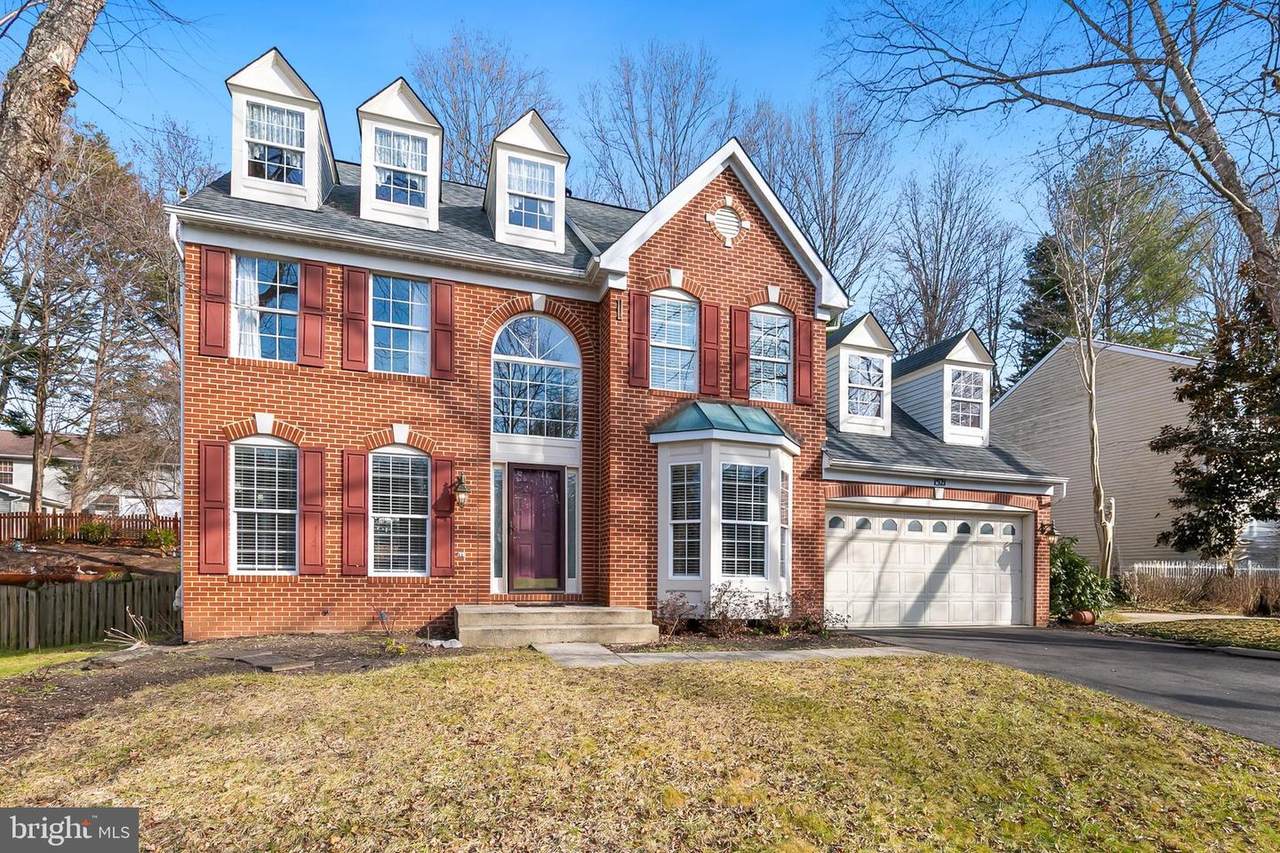 1521 Fenway Road - Photo 1