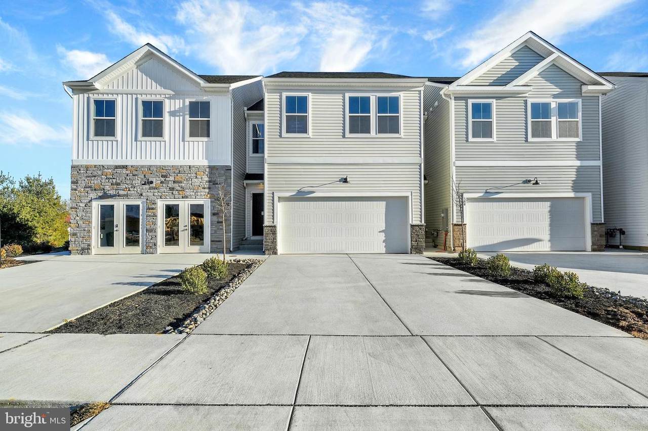 545 North Street - Photo 1